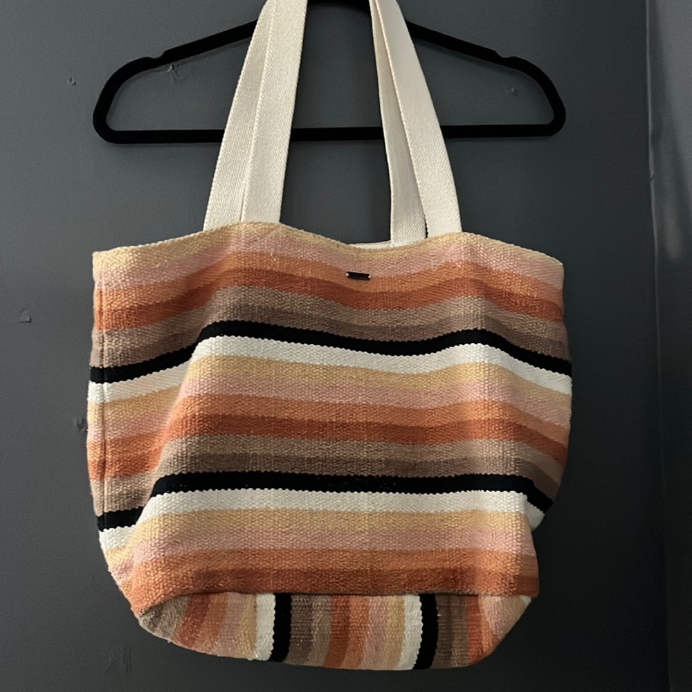 Beach tote thick straps